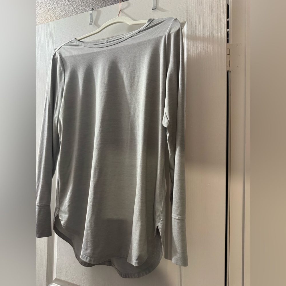 GAP Fit Gray Brushed Tech Jersey Top